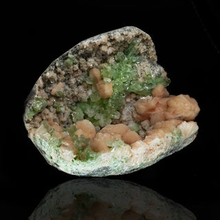 zAW |  Green Apophyllite