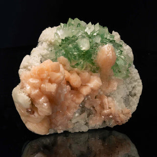 zAW |  Green Apophyllite and Stilbite