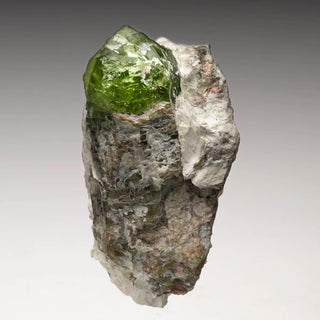 zAW |  Peridot From Pakistan