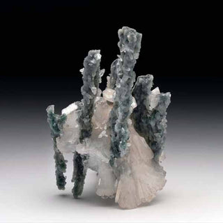 zAW |  Heulandite with Chalcedony Stalactites