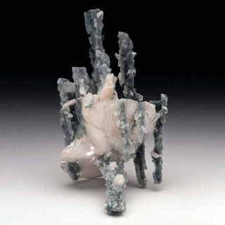 zAW |  Heulandite with Chalcedony Stalactites